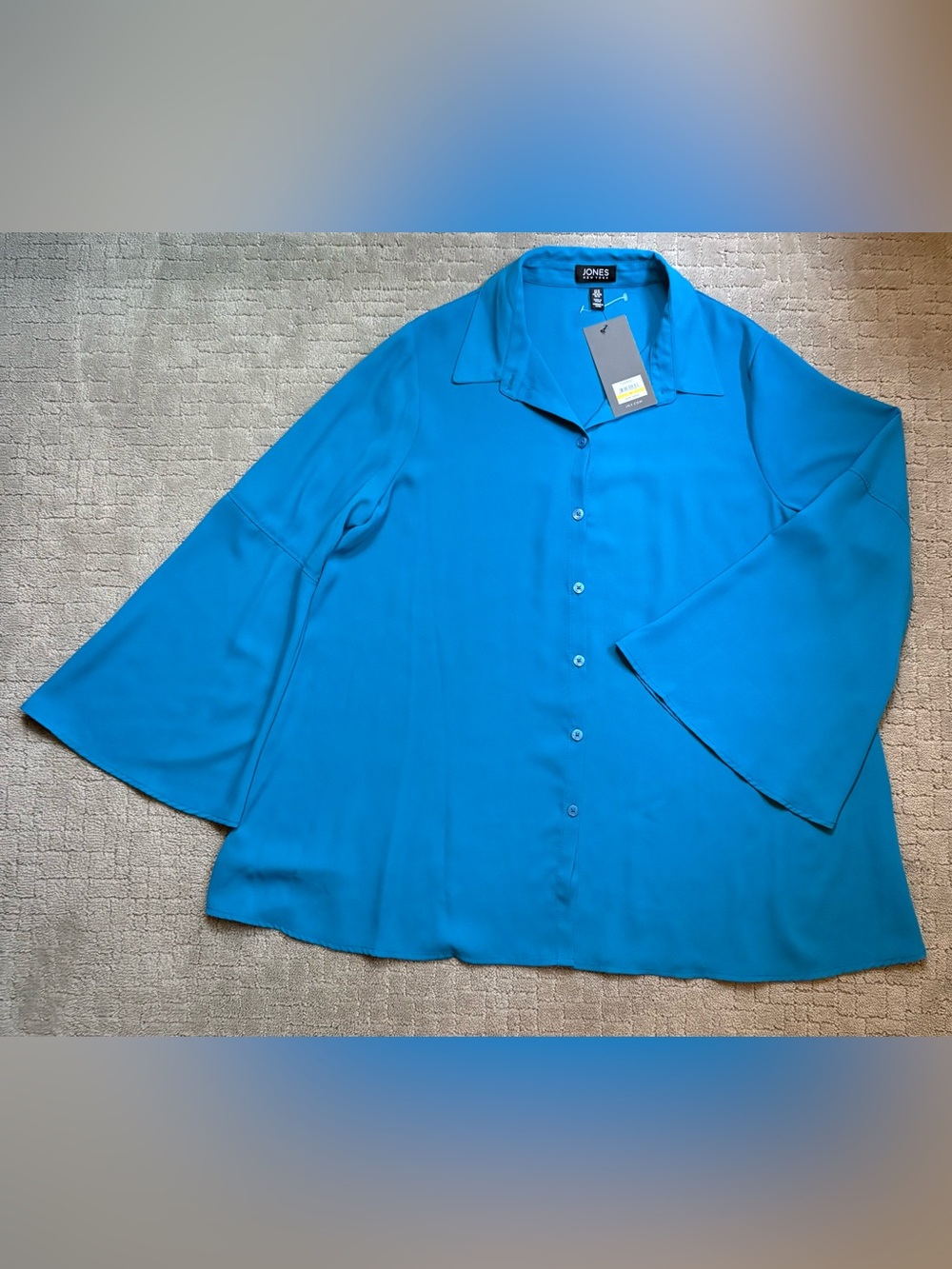 Jones New York Women’s Bright Turquoise Button-Down Shirt